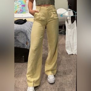 Aritzia Wilfred Pants. Size 00.